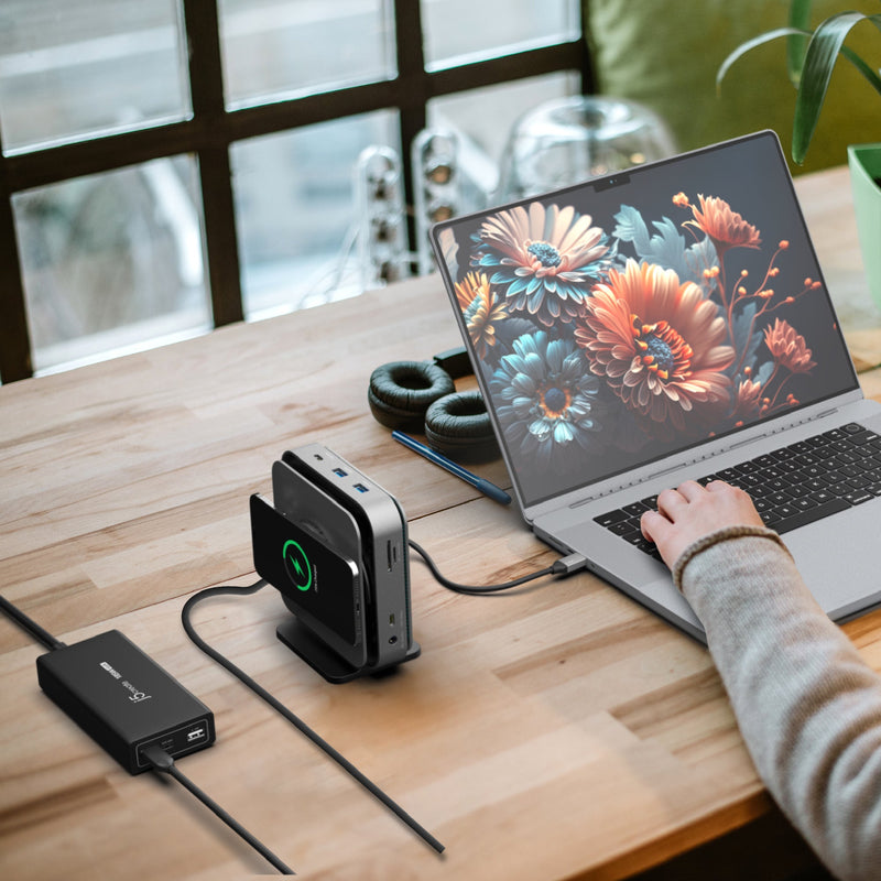 USB-C® Dock Dual 4K HDMI™